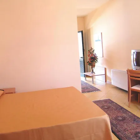 Laurito & Hotel Oria (Brindisi)