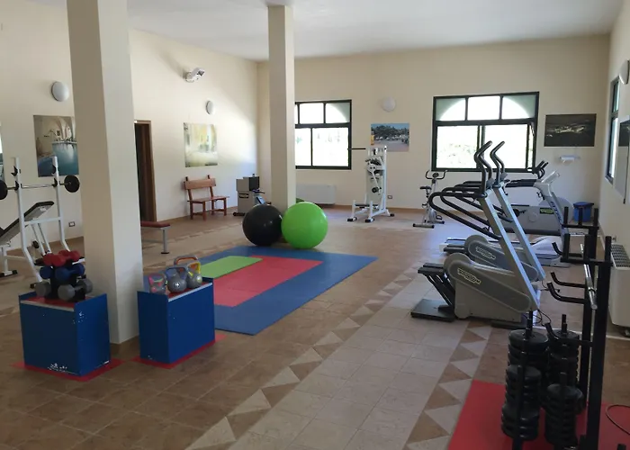 Otel Laurito & 3*