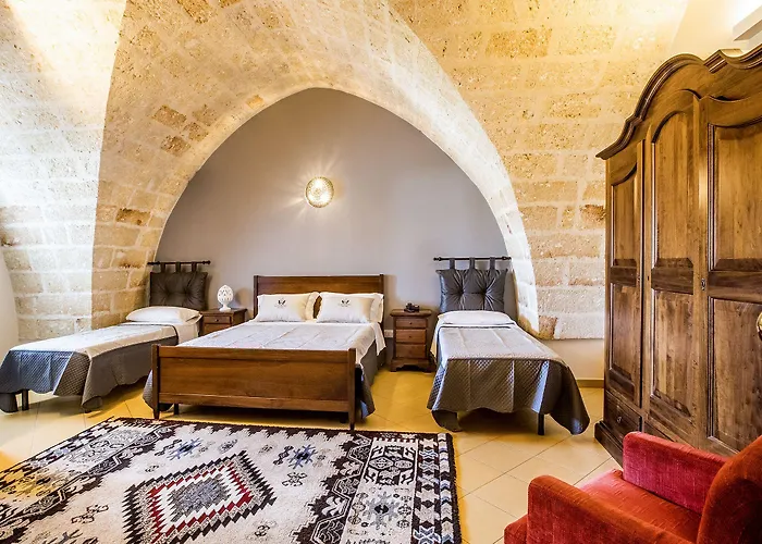 Otel Laurito &